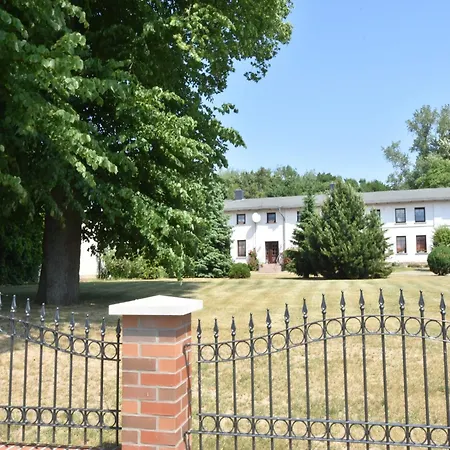 Inviting In With Communal Garden Apartment Wendelstorf