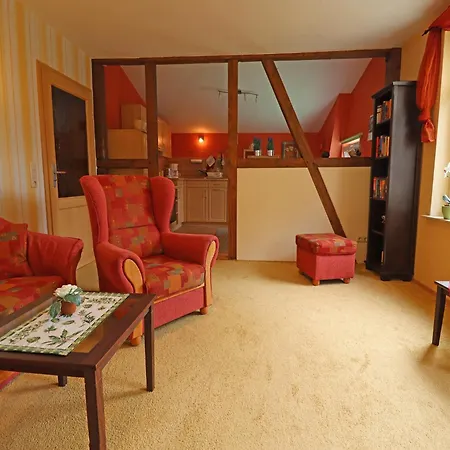 Inviting In With Communal Garden Apartment *