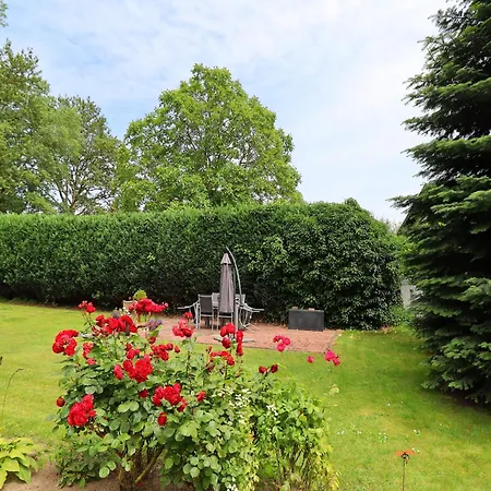 Inviting In With Communal Garden Apartment Wendelstorf