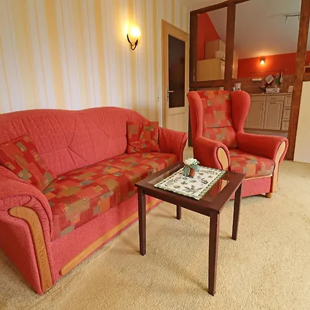 Inviting In With Communal Garden Apartment Wendelstorf