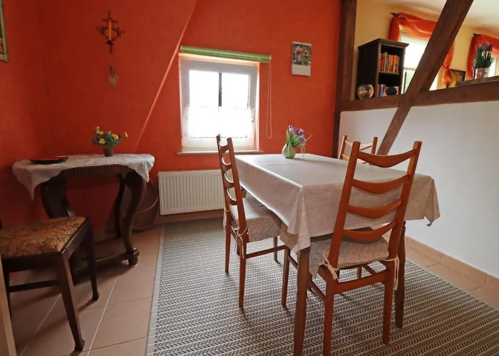 Appartement Inviting In With Communal Garden *